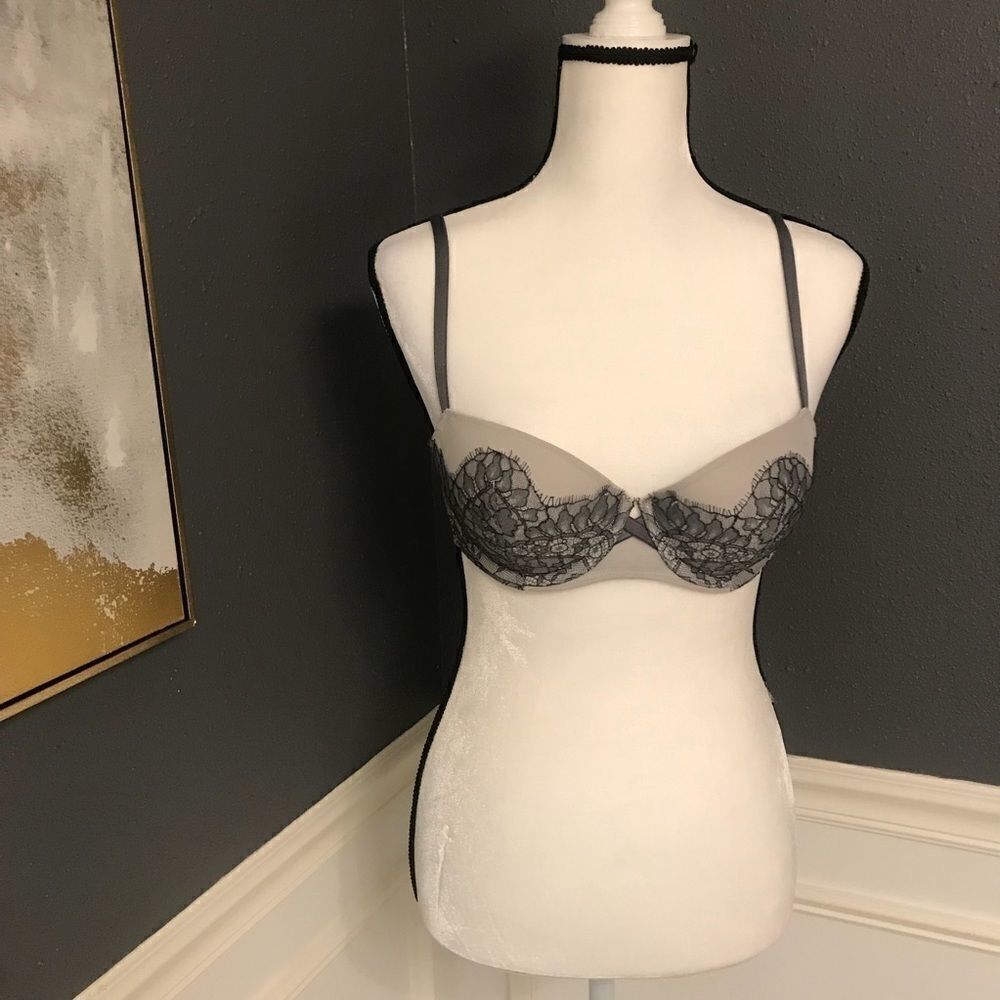 Victoria’s Secret Very Sexy Uplift Balconet Bra